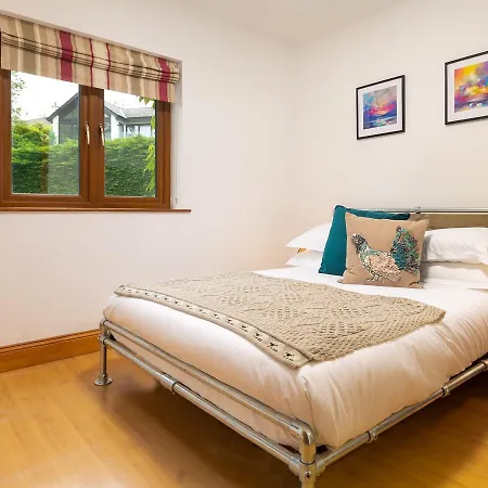 View From Within, Bowness - Dog Friendly With Hot Tub