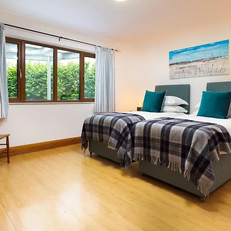 View From Within, Bowness - Dog Friendly With Hot Tub